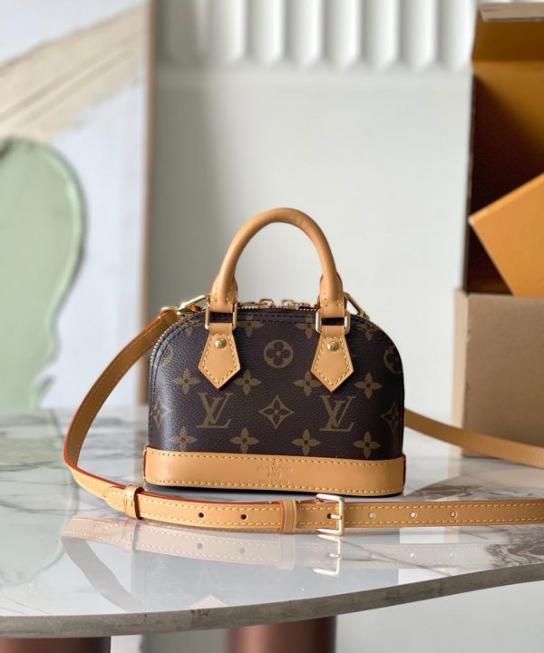 Bb Alma monogram